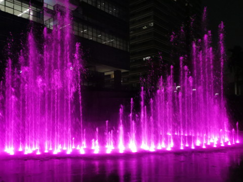 噴泉公司應(yīng)該如何進(jìn)行設(shè)計？