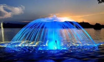 噴泉設(shè)計公司?進(jìn)行噴泉造景要注意哪幾點(diǎn)？